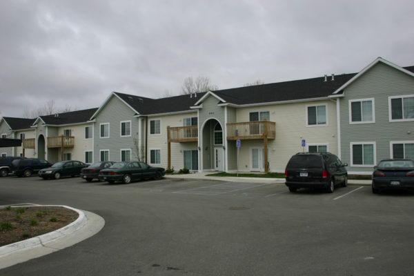 Cambridge Woods Apartments